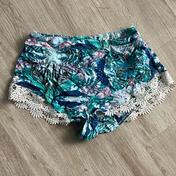 U2LA flower print shorts - Picture 3 of 6